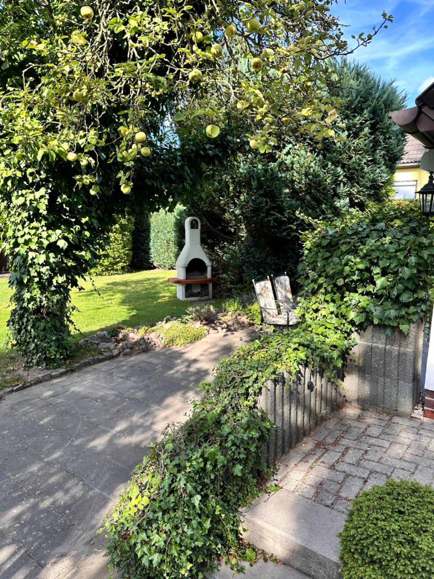 Perfekte Auszeit - Charmantes Ferienhaus Neuenhagen Bei Berlin Exterior foto